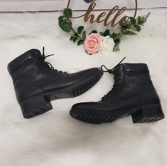 L.L. Bean Shoes - L.L. Bean black leather moto combat boots size 9.5
